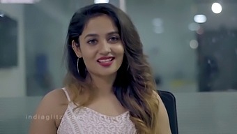 Indian Beauty Cooper Works With Producer In Steamy Video