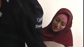 Arab Mom'S Wild Sexcapades On Xvideos.Com
