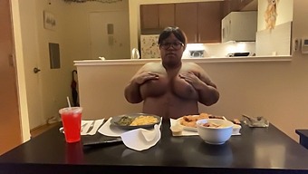 Thanksgiving Kitchen Erotica With Thelma And Will Powers