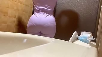 Amateur Video Captures Extreme Encounter With Curvy Nurse
